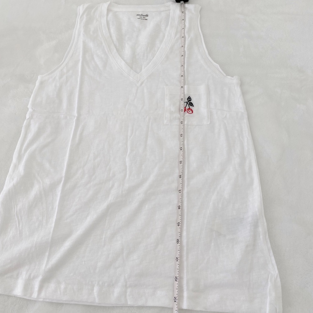 NWT Madewell Cherry Embroidered Pocket Tank - Picture 10 of 12